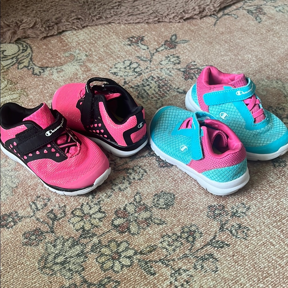 ✨2 pairs✨ Kids Champion Gusto